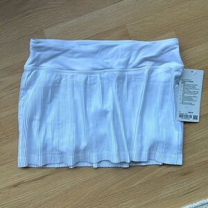 Lululemon Tennis Skirt NWT white